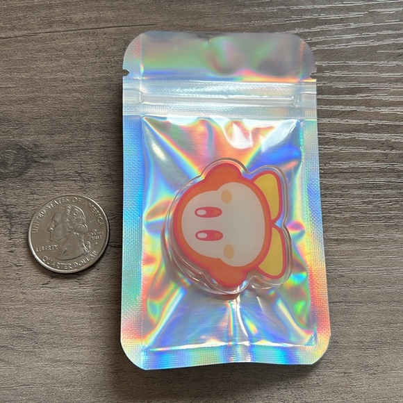 Handmade Kirby pin - Picture 4 of 4